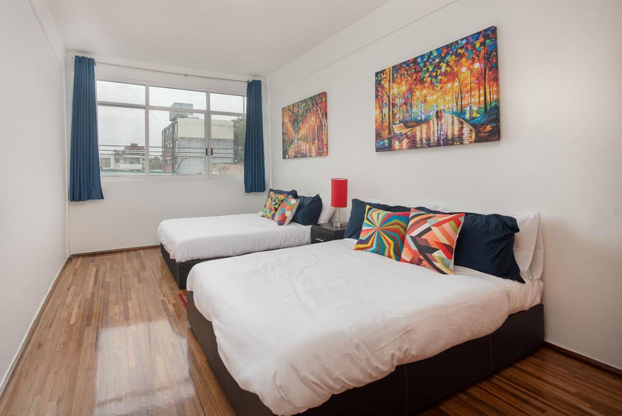 Roma Sur With Balcony - Family Friendly