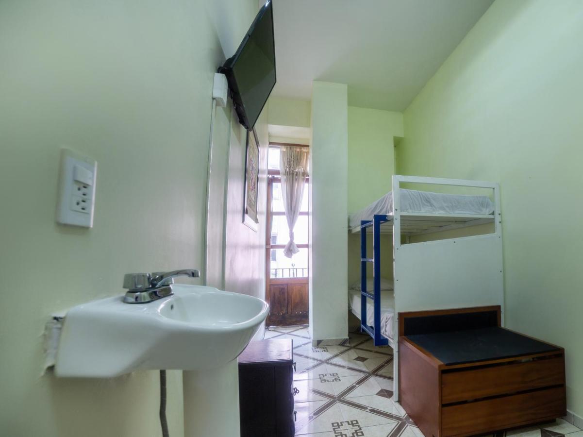 Hotel Oyo Oasis Centro Cerca Del Hospital Issste Hospital Jose Ma Morelos Mexico City
