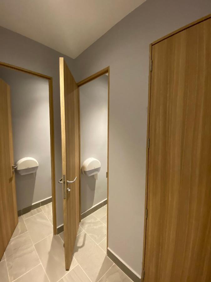 Izzzleep Wtc Capsule hotel