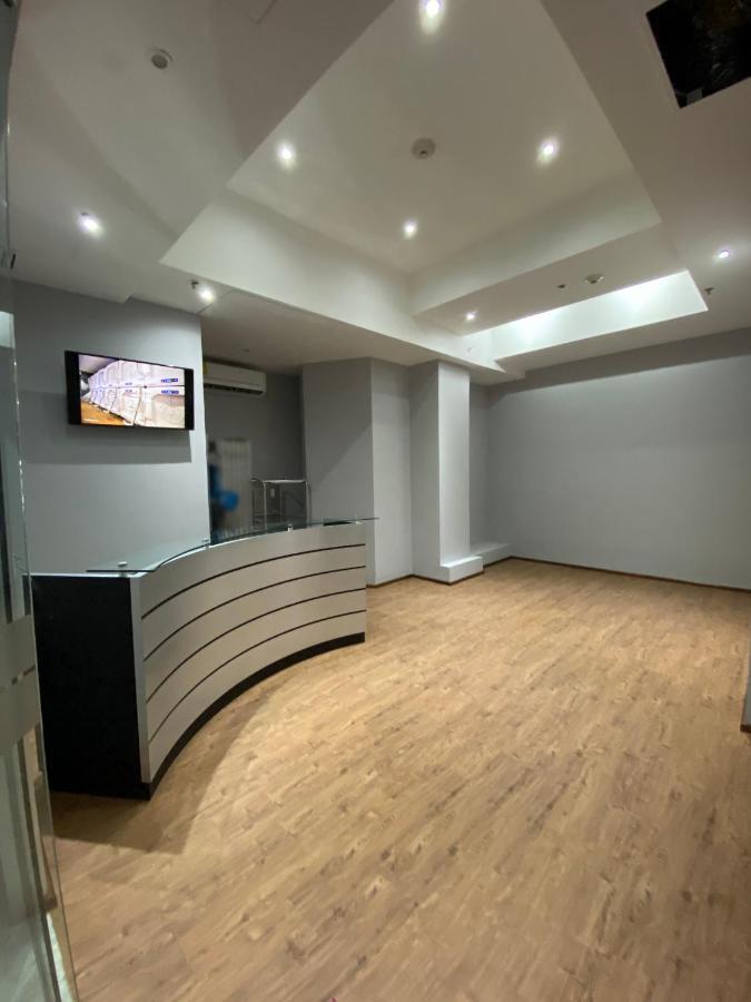Capsule hotel Izzzleep Wtc Mexico City