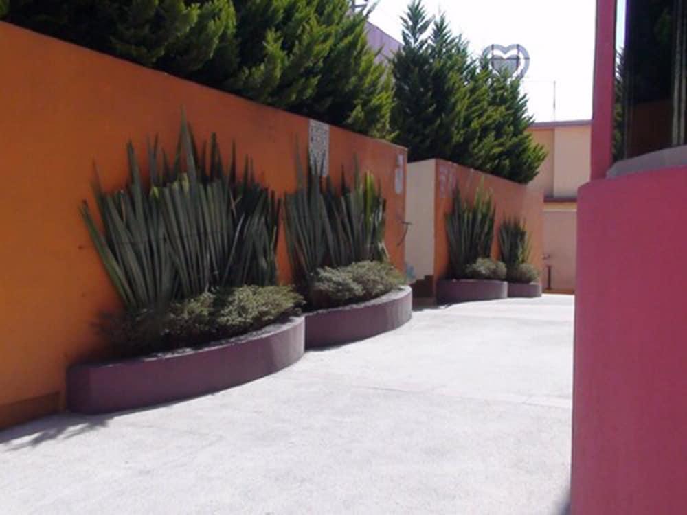 Hotel&villas 7