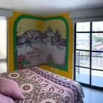 Beautiful Downtown Flat