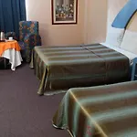 Hotel Pal