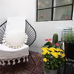 La Condesa: Beautiful Designed Studio