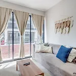 Charming Apartment With Pool, Gym, And Jacuzzi - Kansas 113