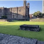 Habitacion Economica Y Pequena Con Bano Privado Cerca Del Centro Historico