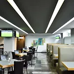 Newport Love Hotel