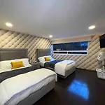 Spacious Polanco Home With Patio Ideal For Groups