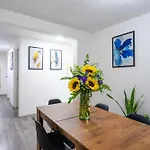 Private Room #2 In A 4 Bedroom Guest House In Roma Norte, Mexico City