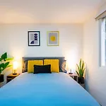 Private Room #2 In A 4 Bedroom Guest House In Roma Norte, Mexico City