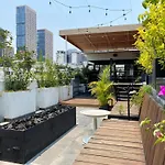 Pug Seal Polanco Anatole France