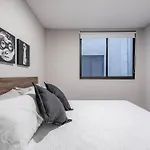 Modern Comfort In Roma Norte - Laundry -Sleeps 7