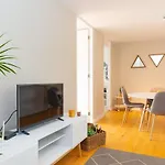 Del Valle - Modern Apartment!! Excellent Opportunity Del Valle
