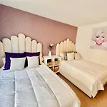 Espectacular Departamento/Estacionamiento, 3 Tv\'S