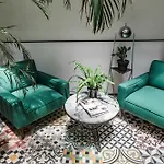 Puerta Roja Con Excelente Ubicacion En La Condesa