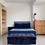 B204 - 1Br - 1Bth