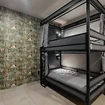 Cama En Habitacion Compartida Mixta