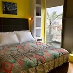 Apartment Downtown With Balcony 12 C