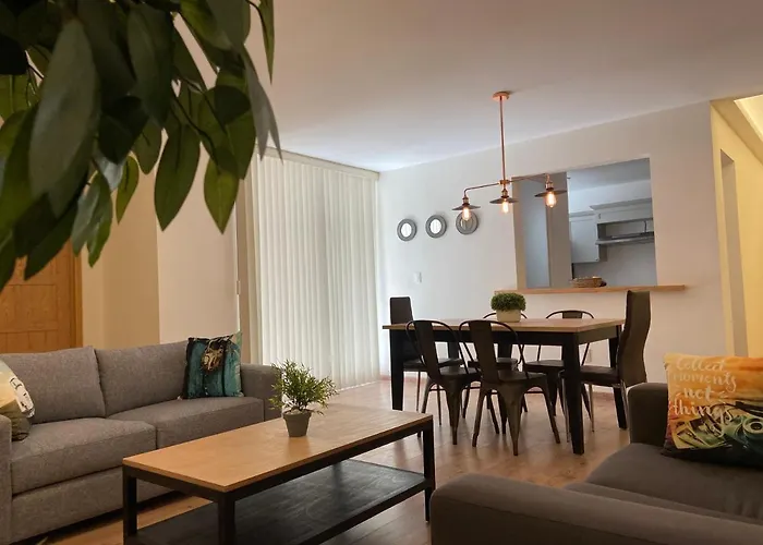 Casa Donceles Apt 3 Hermoso y super amplio, ideal para la familia, Sanitizado! 9 min del Zócalo y 3 de Palacio de Bellas Artes, WiFi gratis!!