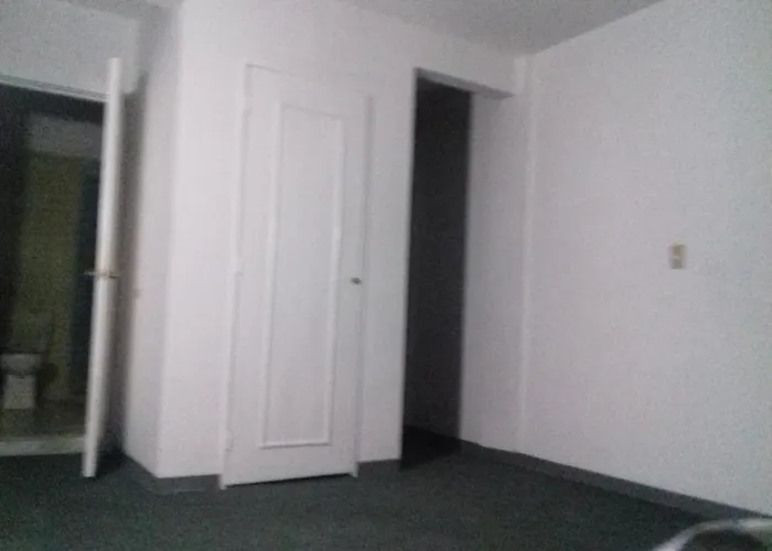 Hotel Aha