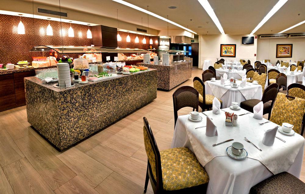 Courtyard By Marriott Mexico Revolucion Hotel