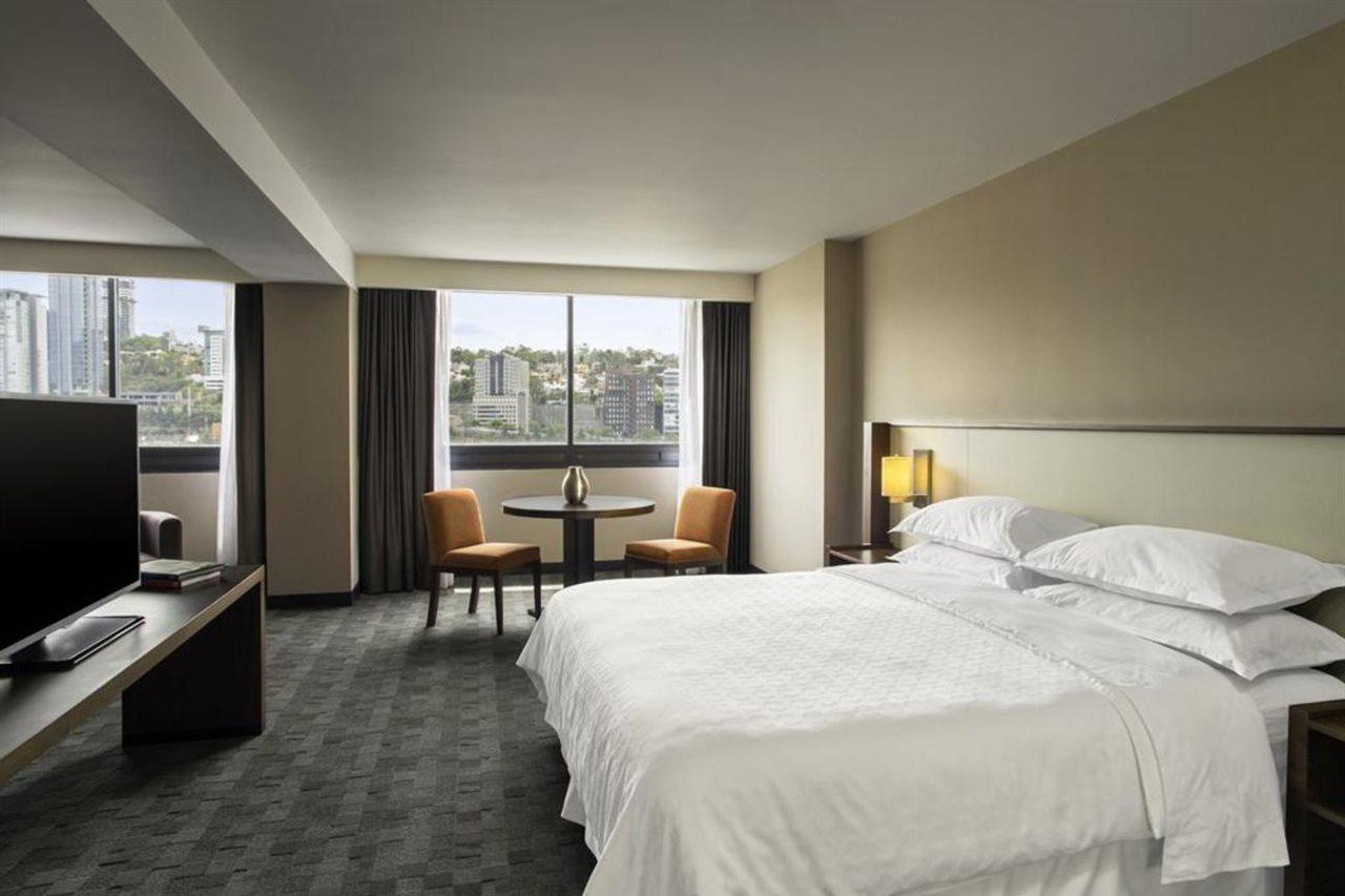 Sheraton Santa Fe, 5* México DF