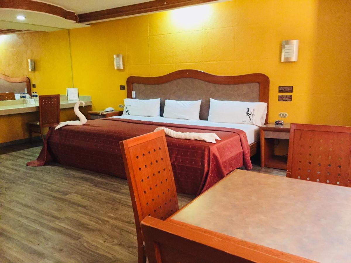 Hotel California Mexico City