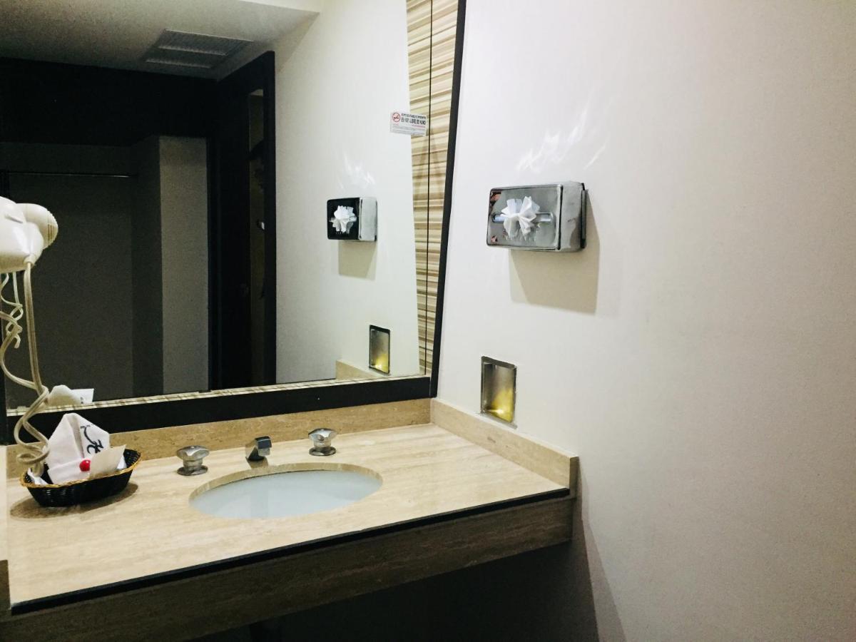 Hotel California 3*