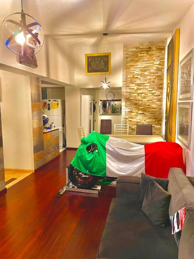 Homestay Digital Nomads Penthouse Roma Condesa, Historic Center, Wtc, Ahr F1 Track, National Medical Center, Excellent Location, Downtown! Mexico City