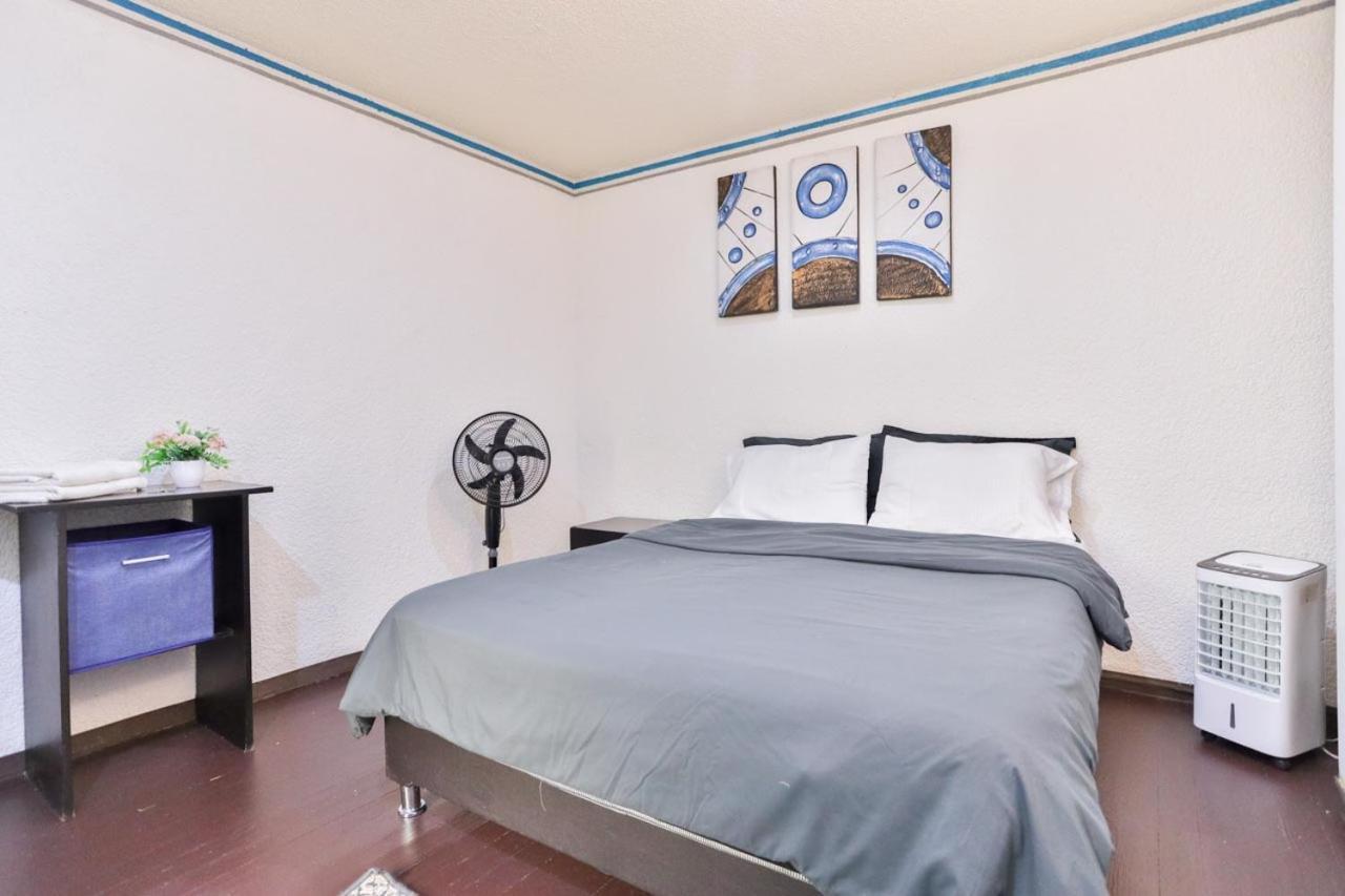 Hostpal Roma 185 Mexico City