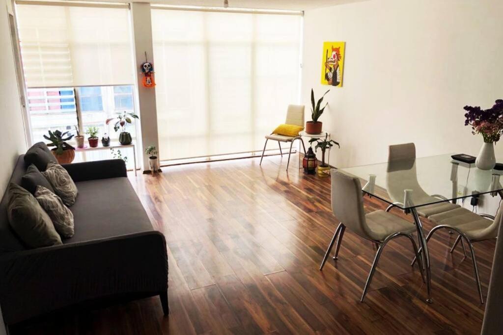 Departamento Céntrico: Reforma 222 & Zona Rosa Hub Apartment *