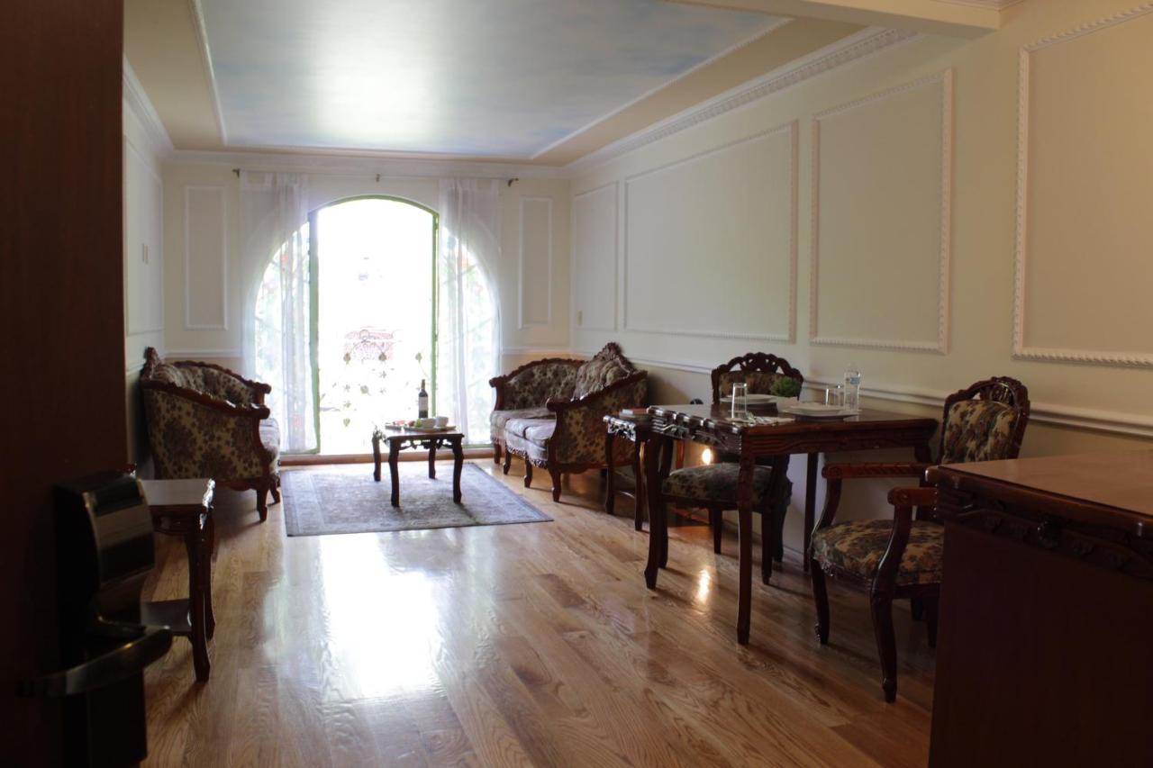 L' Heritage Royal Colonial By Bluebay *
