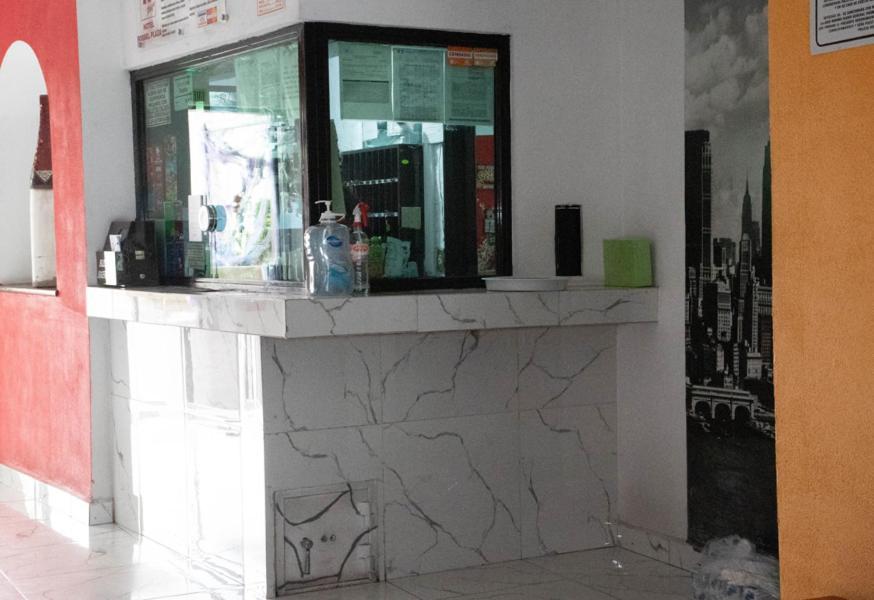 Rossel Plaza Hotel *