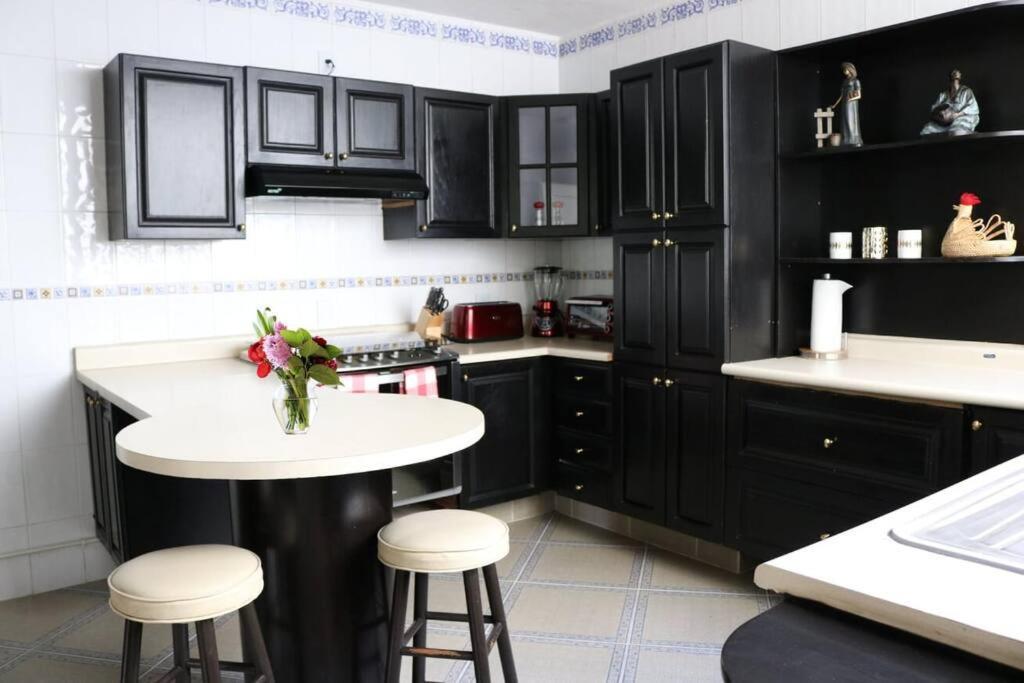 Luxurious & Chic 2 Bedroom Polanquito Lincon Park