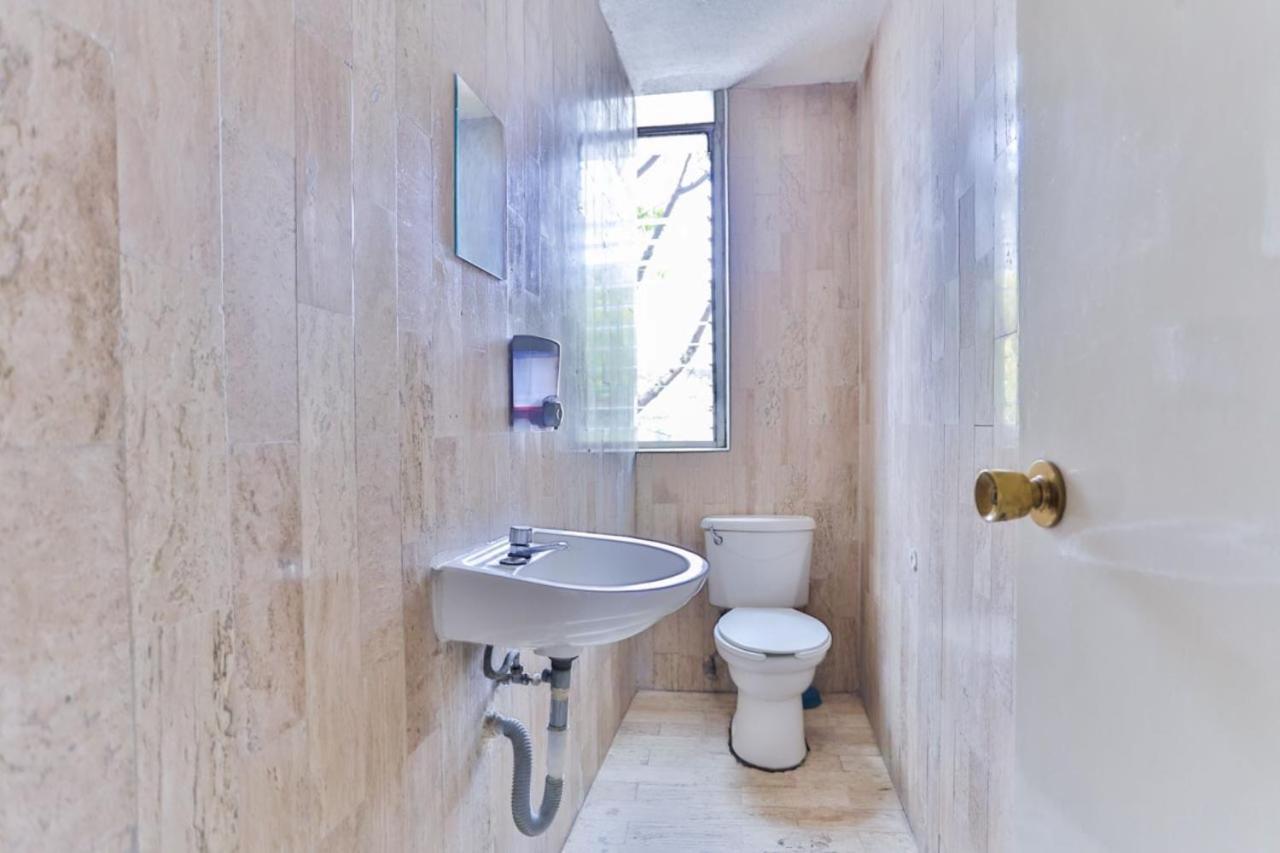 Hostpal Roma 185