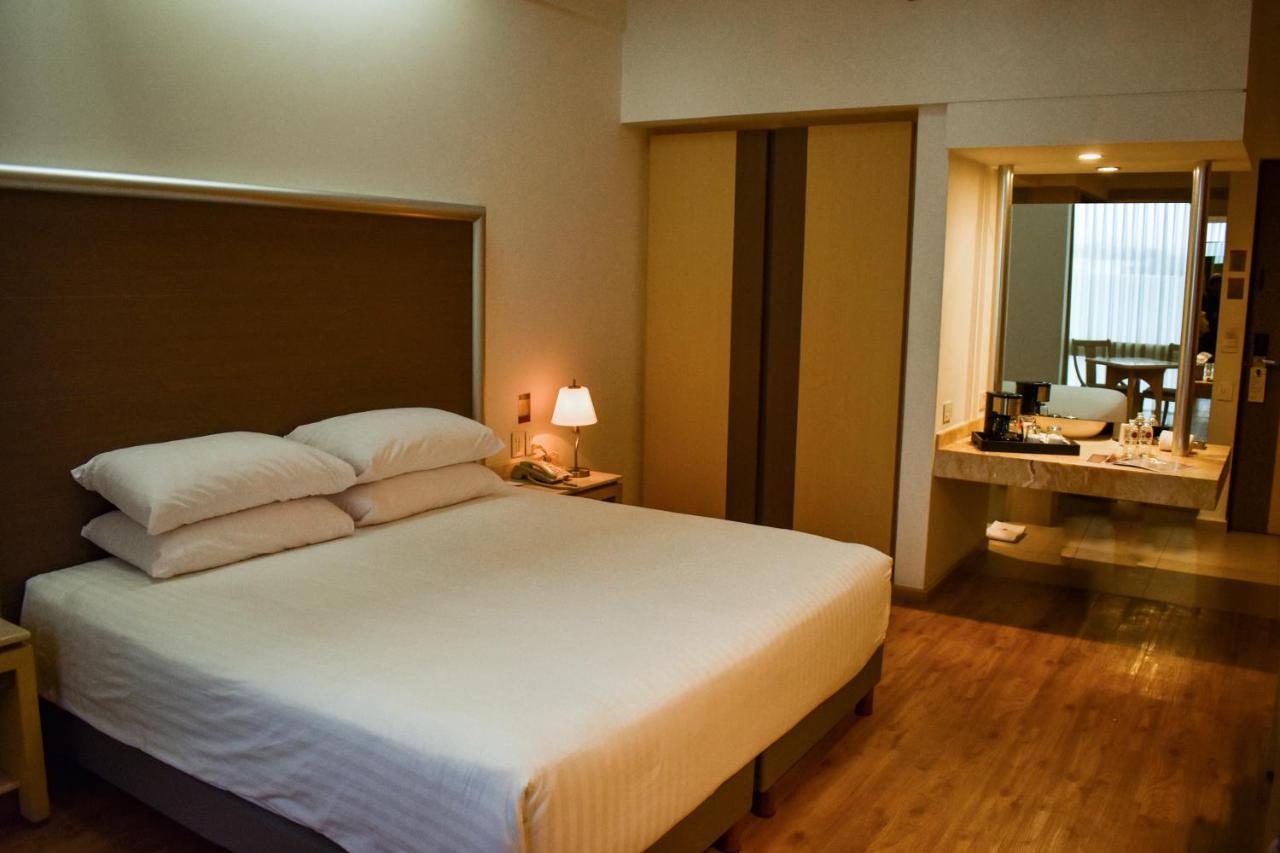 Ramada By Wyndham Santa Fe