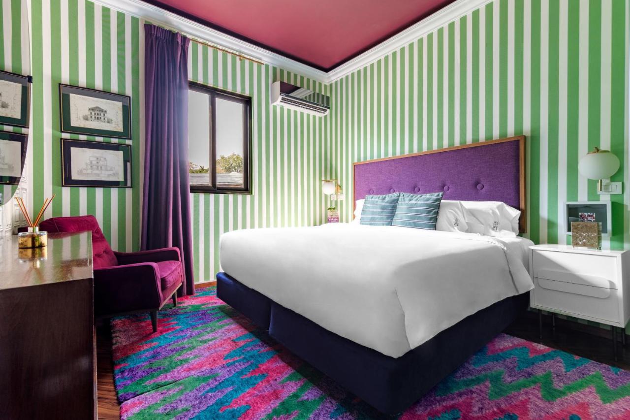 Hotel Pug Seal Polanco Anatole France Mexico City