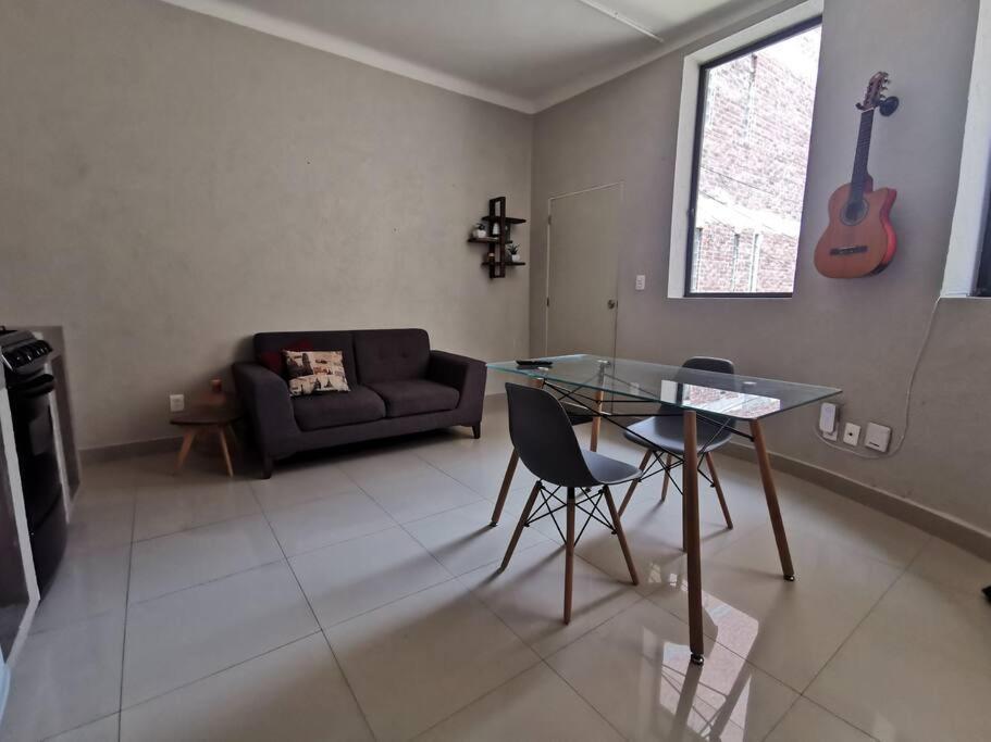 Apartment El Chavo Del 8 *