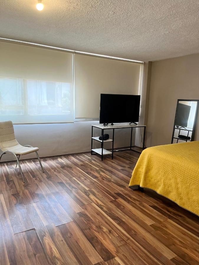 Departamento Céntrico: Reforma 222 & Zona Rosa Hub Apartment