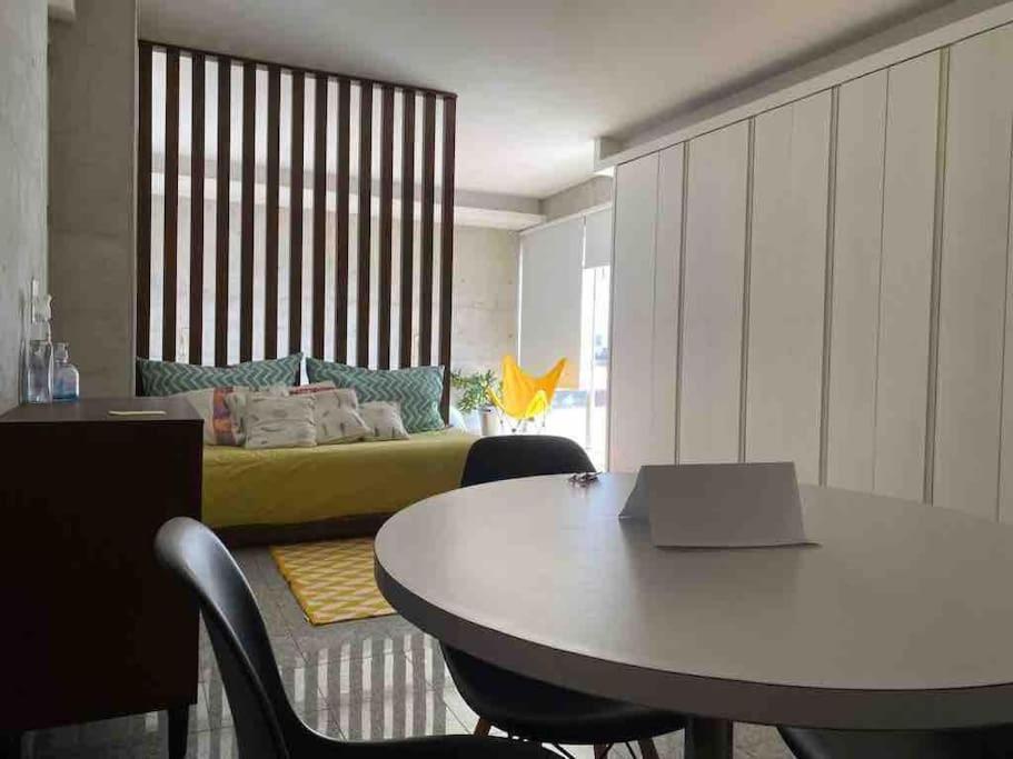 Super Cool & Comfortable In The Heart Of Condesa. Apartment