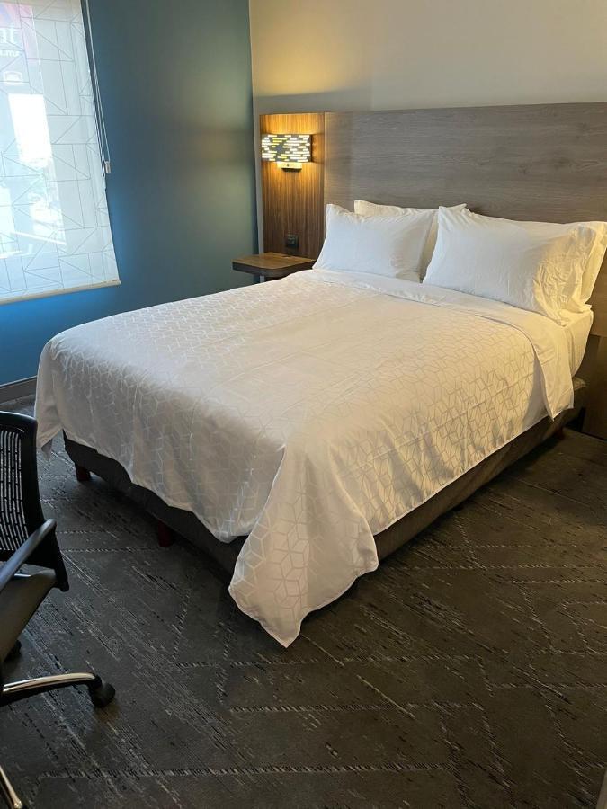 Express Satelite By Ihg Hotel
