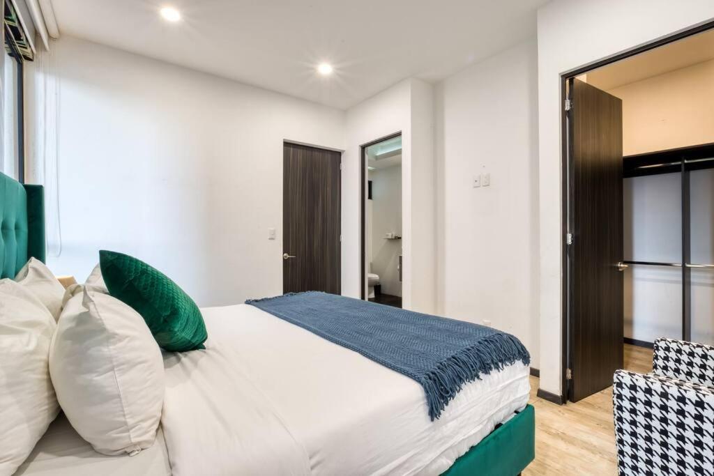 Apartamento Medellin 148 By Mr W - 303 Private Balcony 1 Bedroom Apt In La Roma