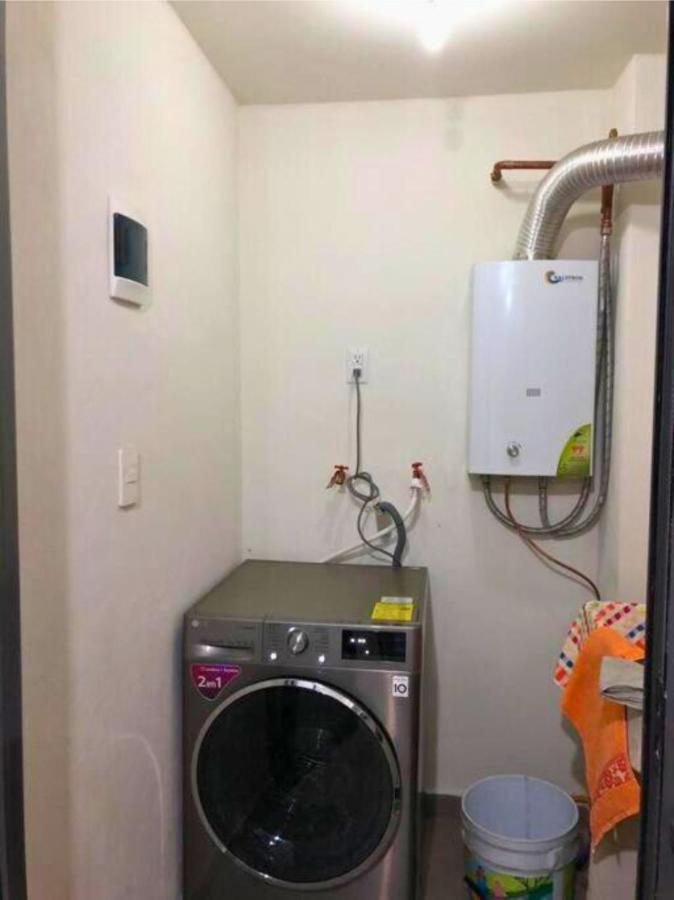 Private In City: 2b 2b Apartment