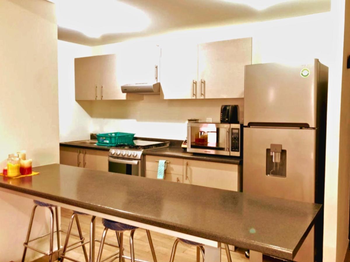 Private In City: 2b 2b Apartment *