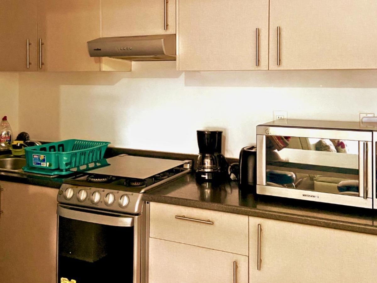 Private In City: 2b 2b Apartment