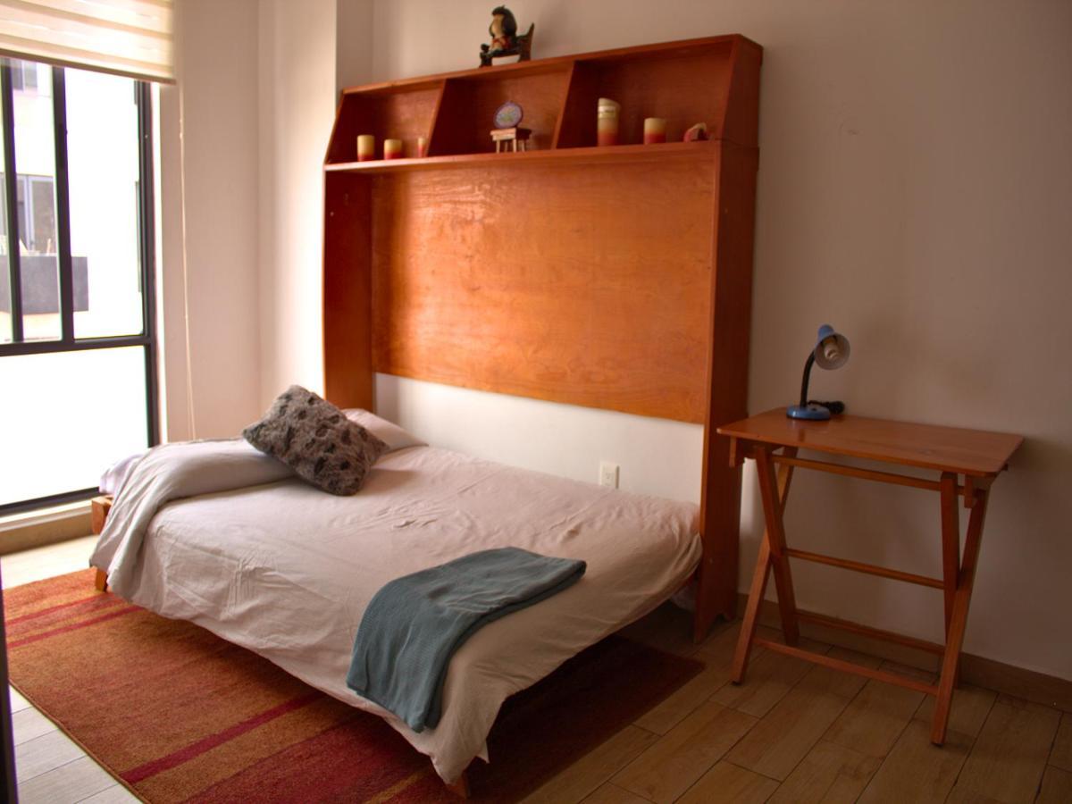 Private In City: 2b 2b Apartment