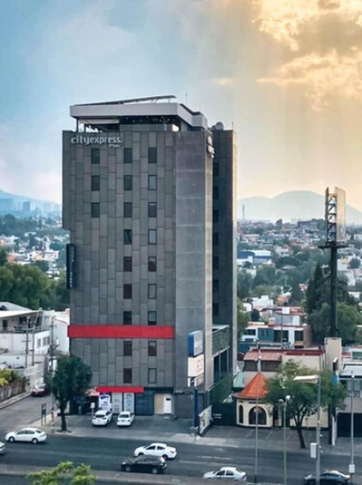 Hotel Express Satelite By Ihg Mexico City