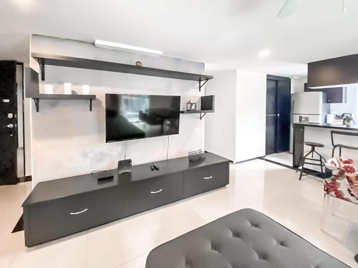 Apartment Dpto 101 /three /located Reforma, Juarez , Museo De Cera *