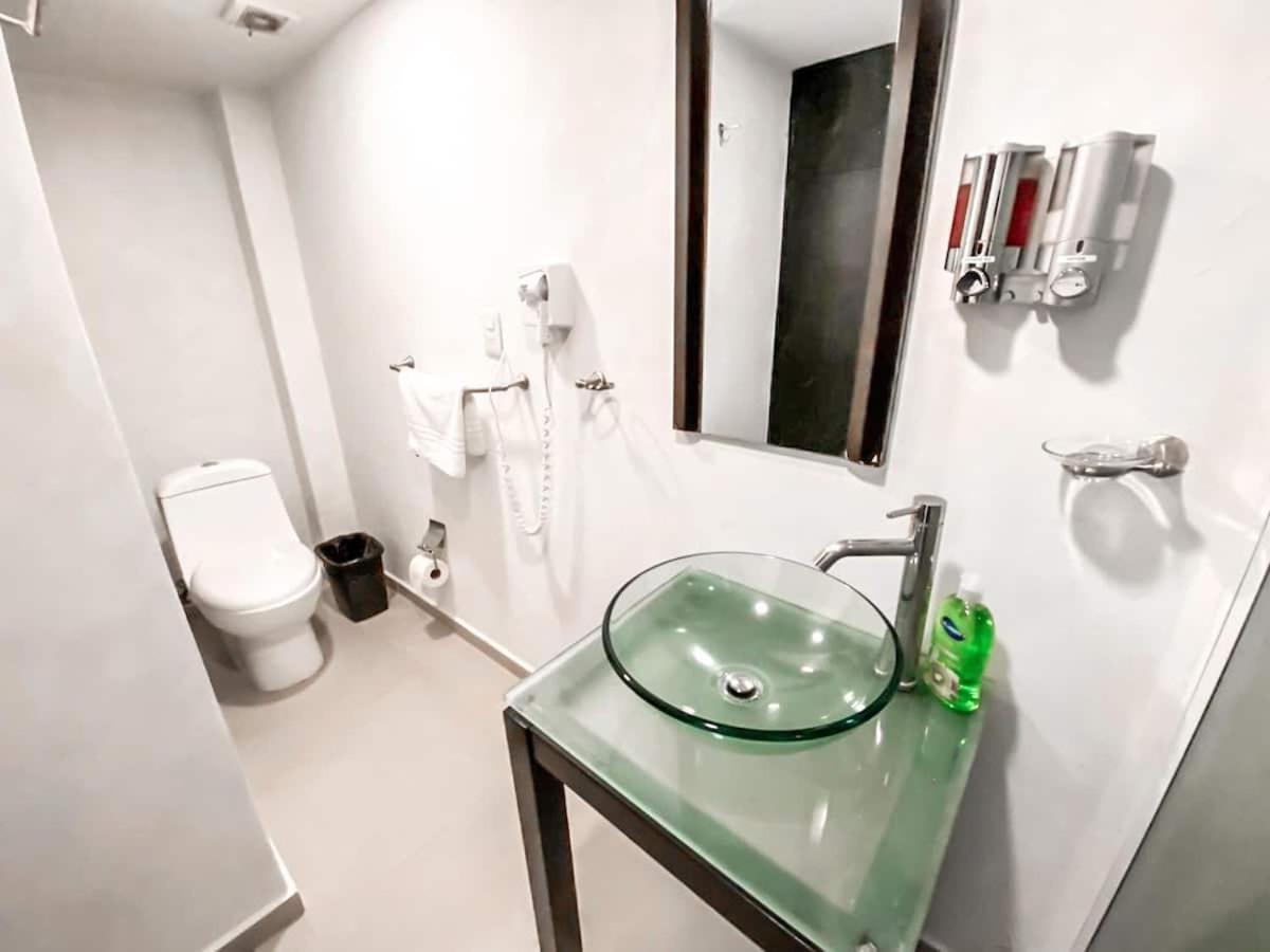 Apartment Dpto 101 /three /located Reforma, Juarez , Museo De Cera Mexico City