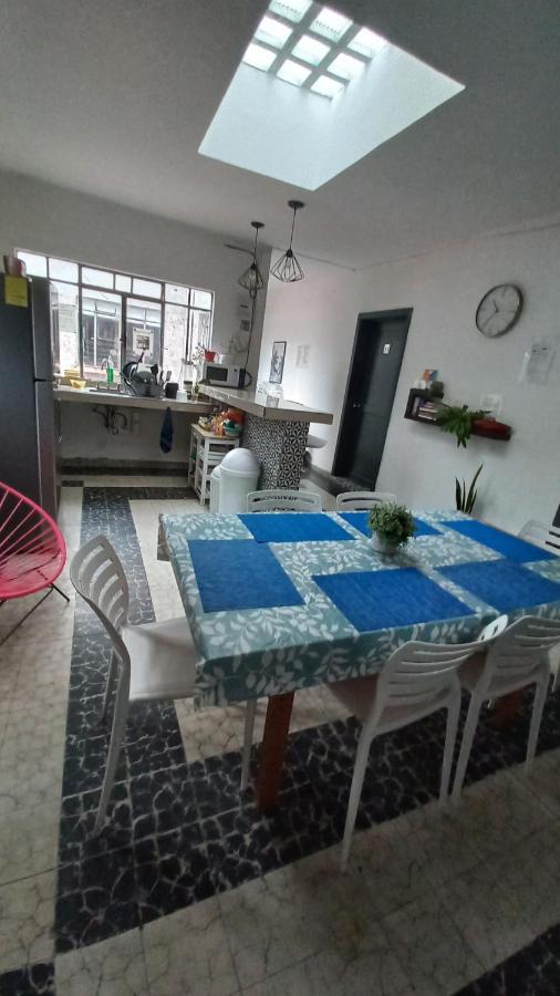 A7 Cuarto Condesa Amsterdam Homestay Mexico City